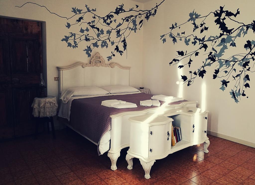 B&B Lamagia Di Corte Moronati Sirmione Extérieur photo